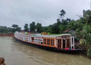 মায়াবতী- A premium house boat